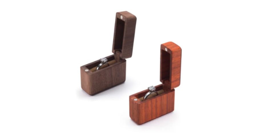 Elegance on the Move: Travel-Ready Wooden Jewelry Boxes 