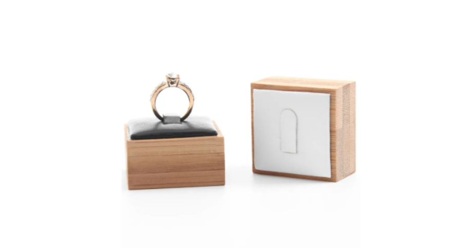 "Wooden Jewelry Boxes: A Symphony of Aesthetics and Functionality"